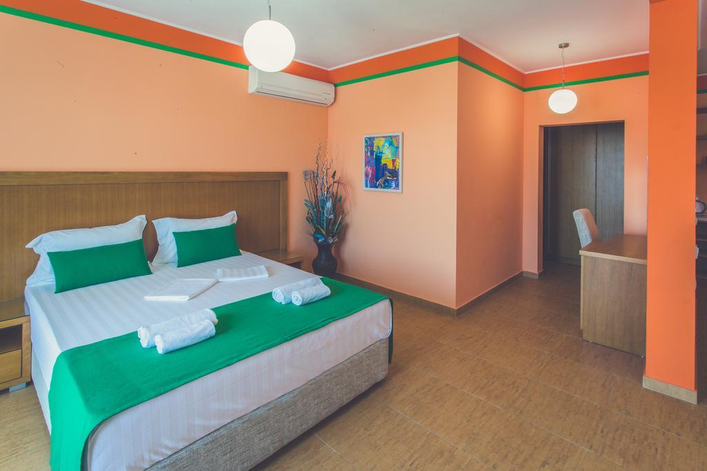 Apartments Deus Dobra Voda Cameră foto
