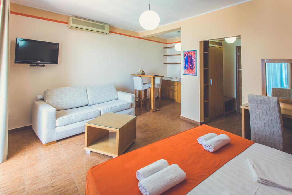 Apartments Deus Dobra Voda Cameră foto